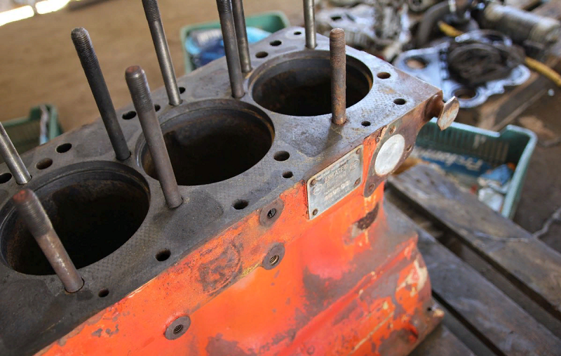 ремонт двигателя трактора МТЗ